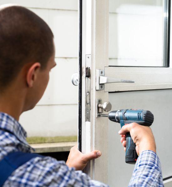 Darrell's Locksmith logo